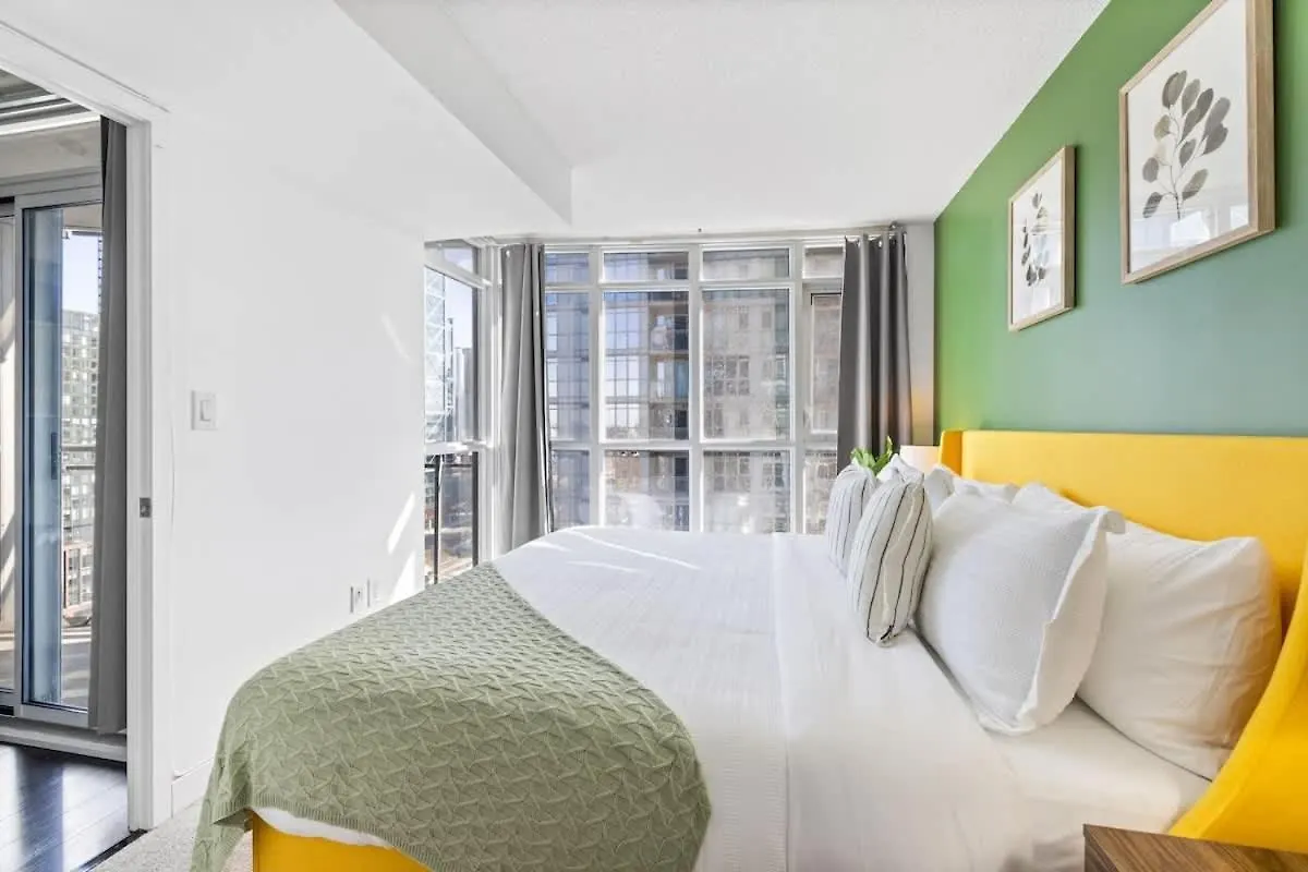 Sun-Filled Downtown Condo By Toronto'S Sports Hub Toronto