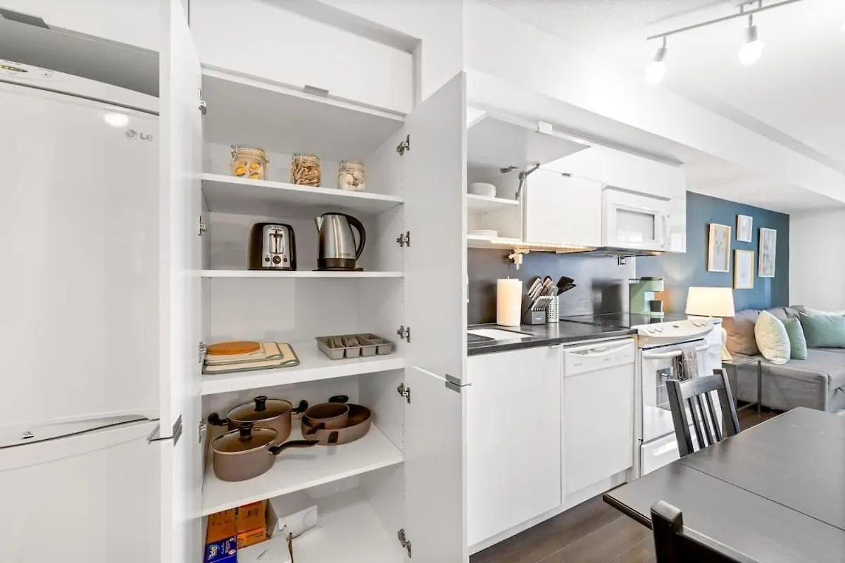 Sun-Filled Downtown Condo By Toronto'S Sports Hub Canada
